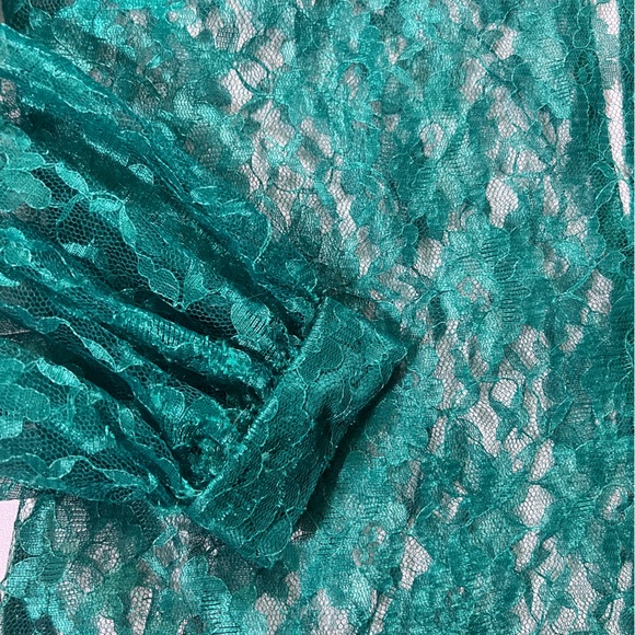 CUSTOM VINTAGE Lace Over-Dress | M - Picture 4 of 4